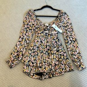 Allison & Kelly floral romper